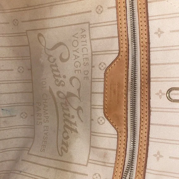 Louis Vuitton Damier Azur Neverfull MM - Picture 4 of 10